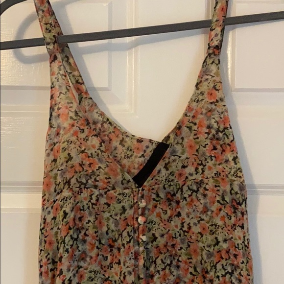 Dress - Picture 5 of 7